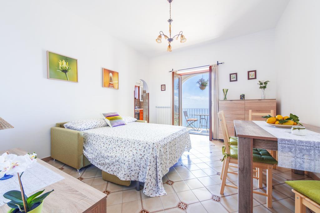 Bed and Breakfast L'Uliveto Positano Exterior foto